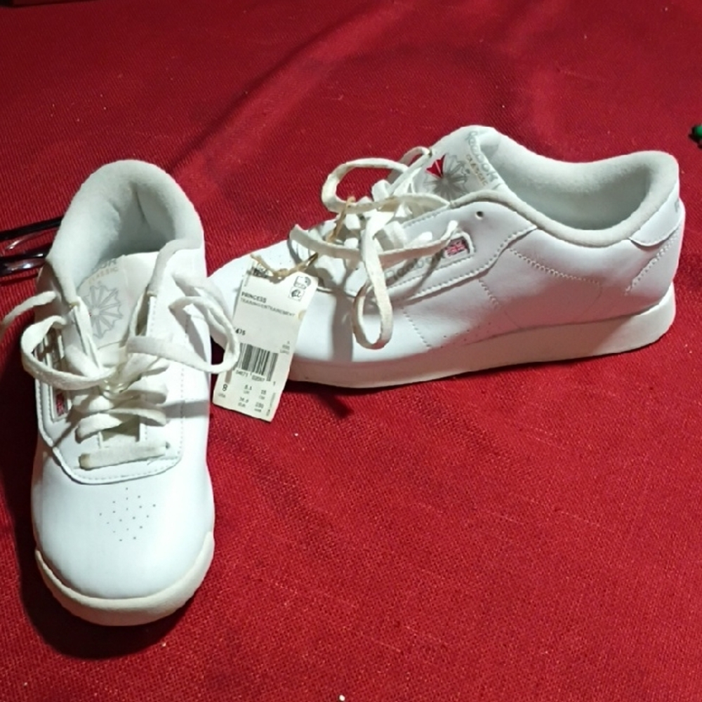 Reebok Women's White Athletic Shoes